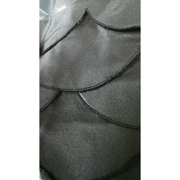 Rickie Freeman Teri Jon Black Silk Scalloped Knee Length Women's Skirt Size 6 - Picture 12 of 12
